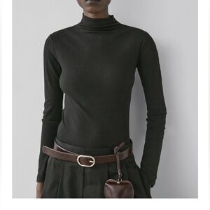Massimo Dutti Ribbed  long sleeve shirt , black M/L NWT